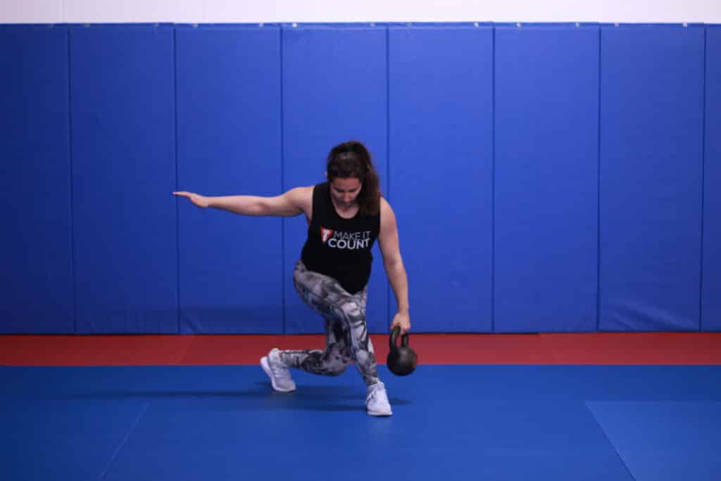 Kettlebell Curtsy Lunge
